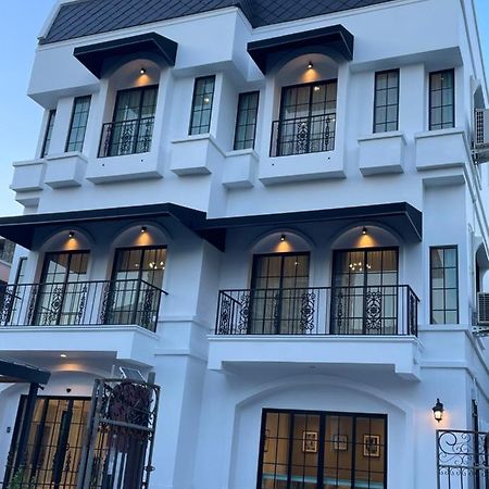 Casa Luna Bangkok Buitenkant foto